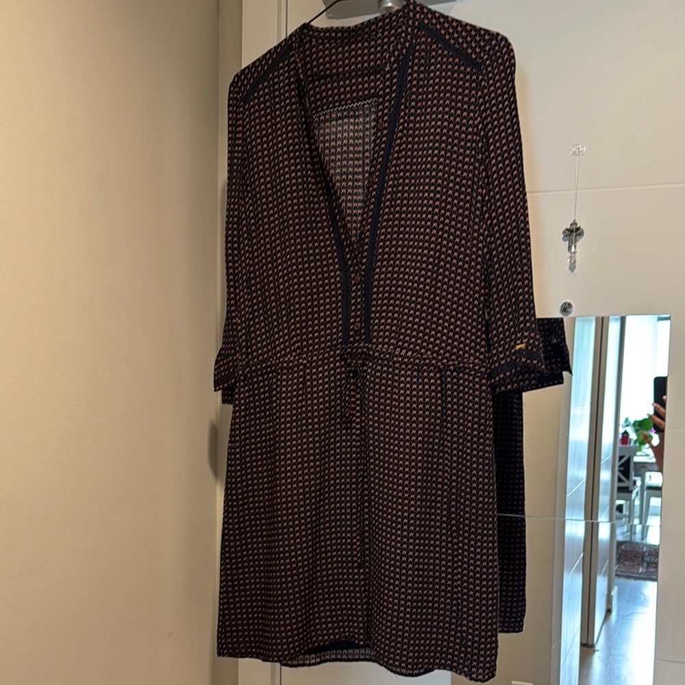 Elegant Navy and Brown Patterned Dress